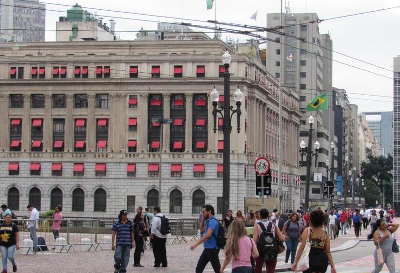 هتل Ideal Flíper Com Estacionamento Grátis Para Carro Pequeno Altura Padrão Internet Fibra