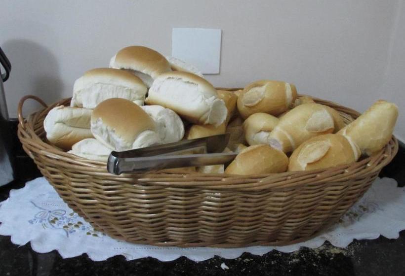 هتل Ideal Flíper Com Estacionamento Grátis Para Carro Pequeno Altura Padrão Internet Fibra