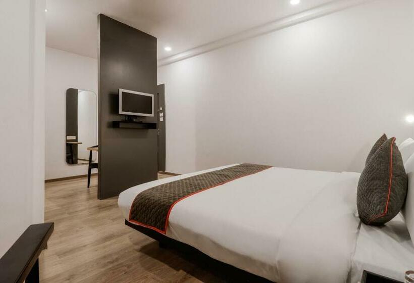 فندق Super Townhouse Kalmana