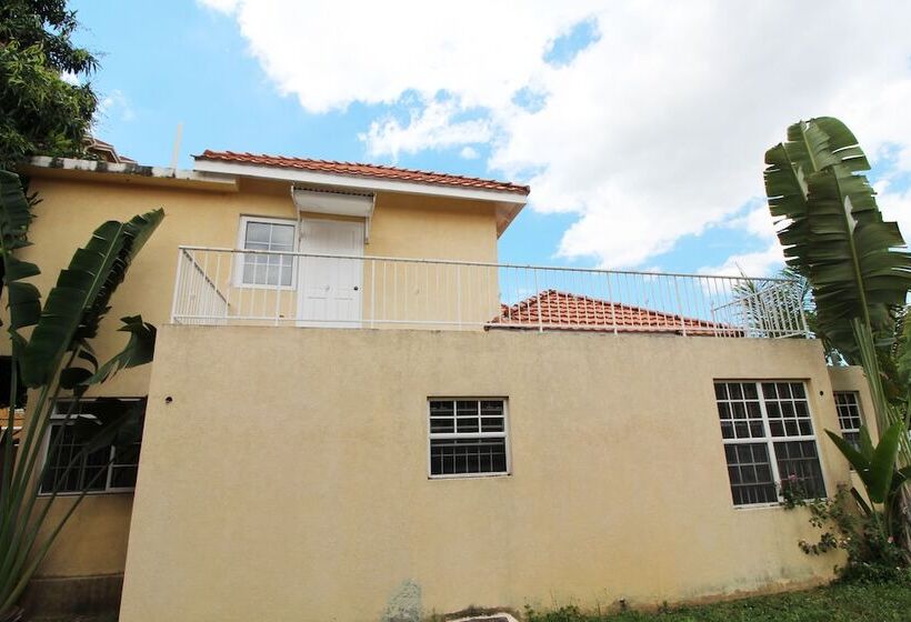 هاستل Belleh23 Kingston Creative Guesthouse