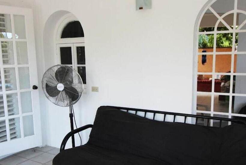 هاستل Belleh23 Kingston Creative Guesthouse