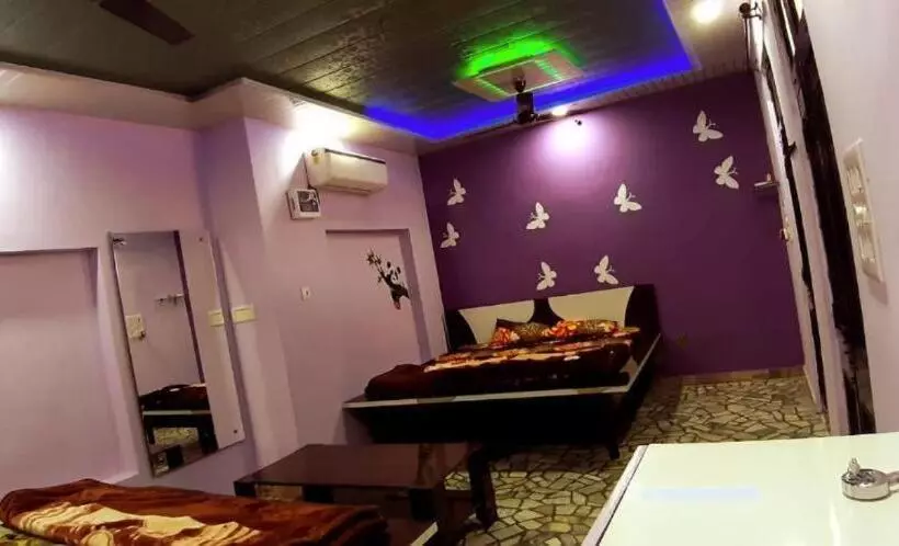 Blue Eye Backpackers Hostel