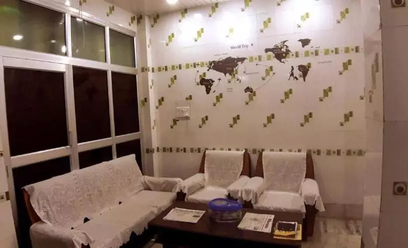 Blue Eye Backpackers Hostel