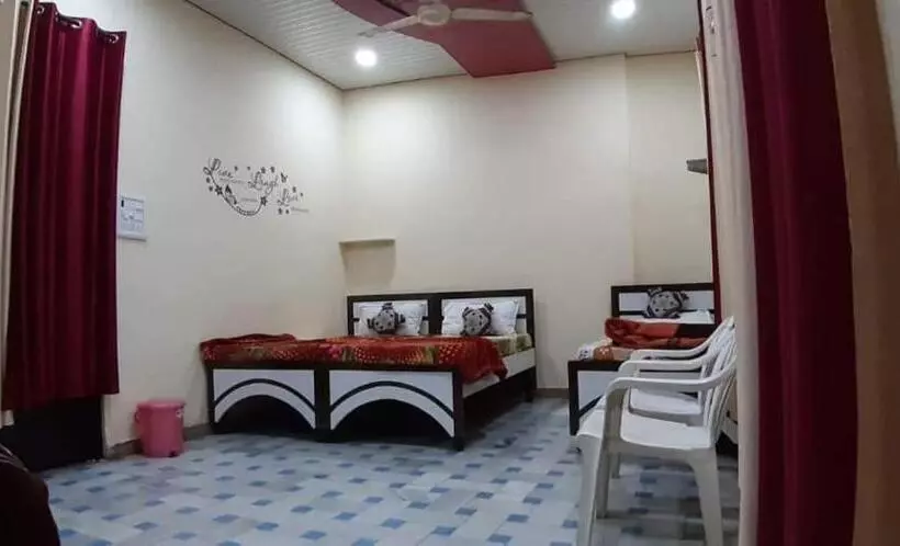 Blue Eye Backpackers Hostel