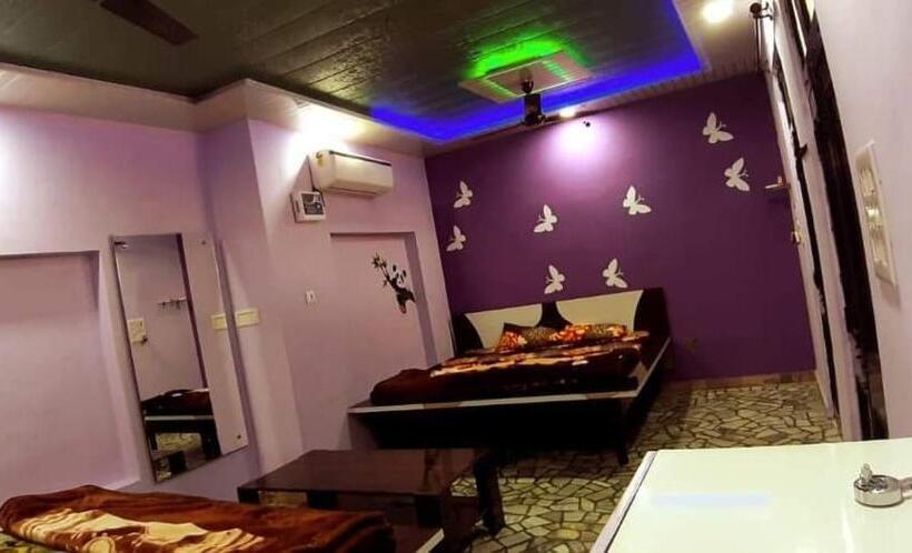 Blue Eye Backpackers Hostel