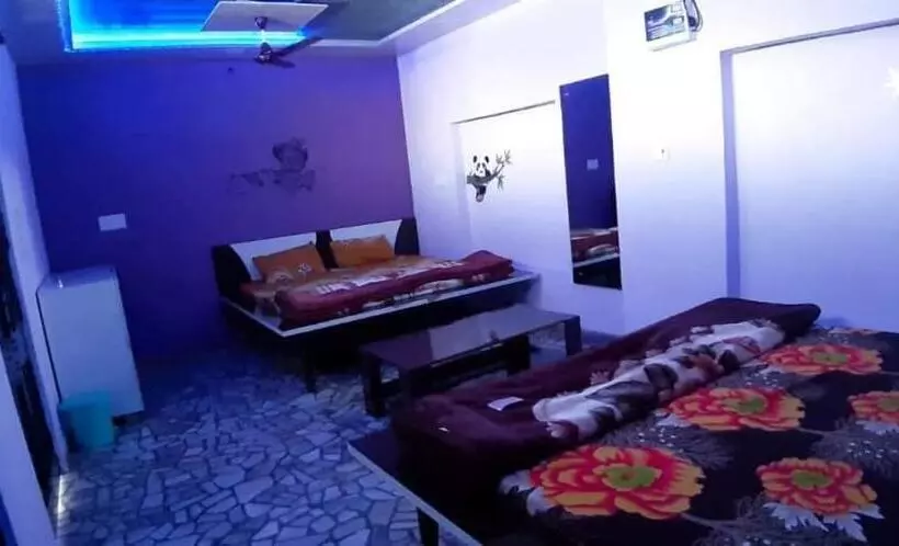 Blue Eye Backpackers Hostel