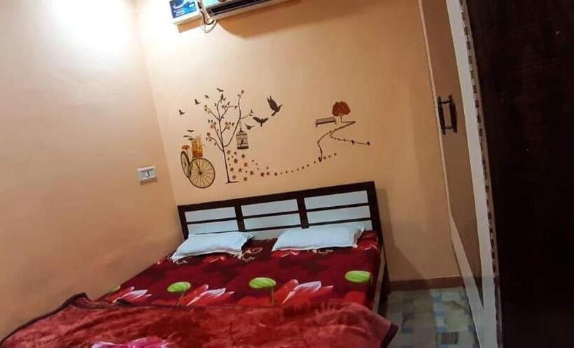 Blue Eye Backpackers Hostel