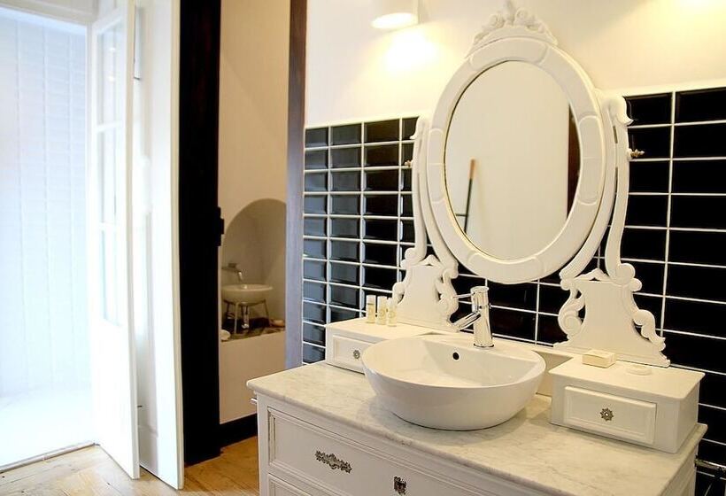 فندق Oryza Guest House& Suites