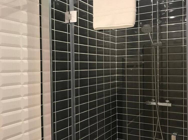 فندق Oryza Guest House& Suites