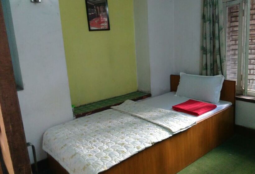 پانسیون Big Bell Guest House