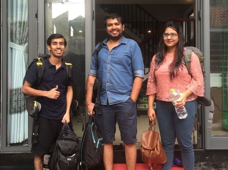 پانسیون Candyinn