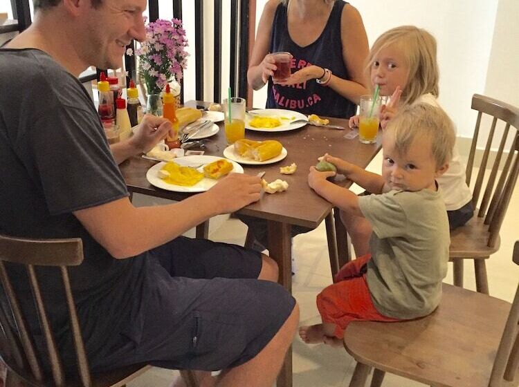 پانسیون Candyinn