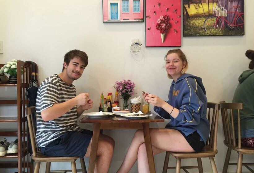 پانسیون Candyinn