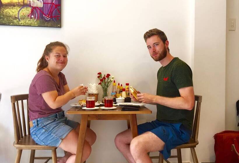 پانسیون Candyinn