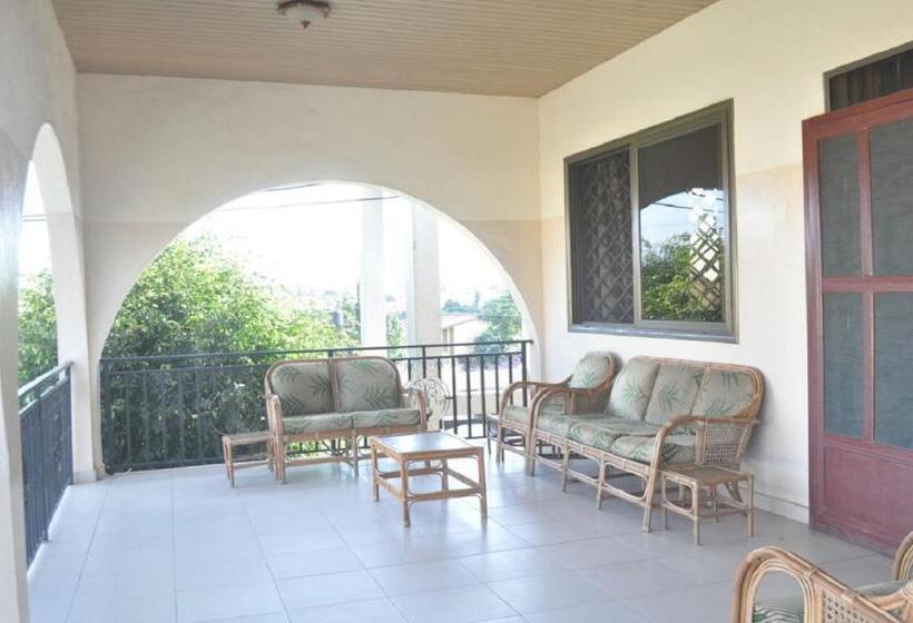 Pensão Charis Home Services