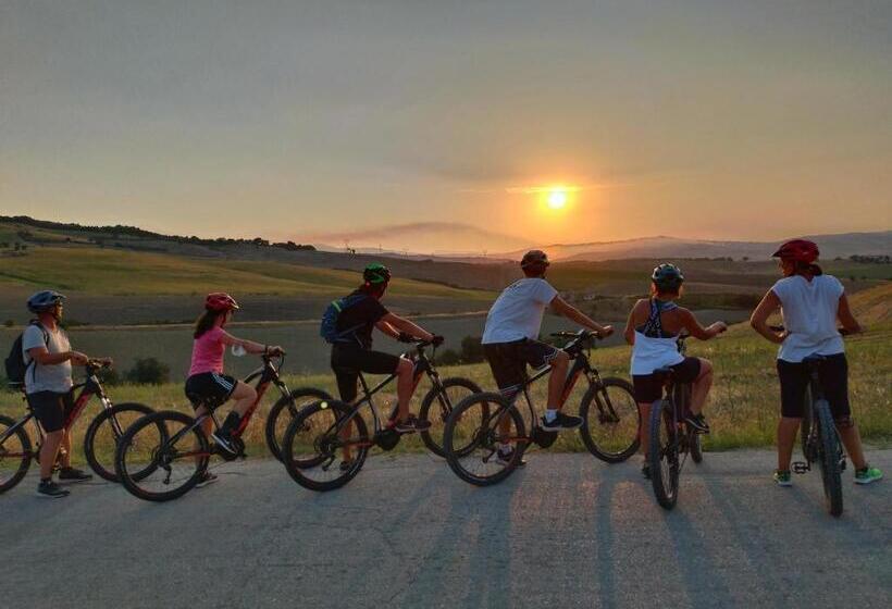 ホテル Agriturismo Essentia Dimora Rurale