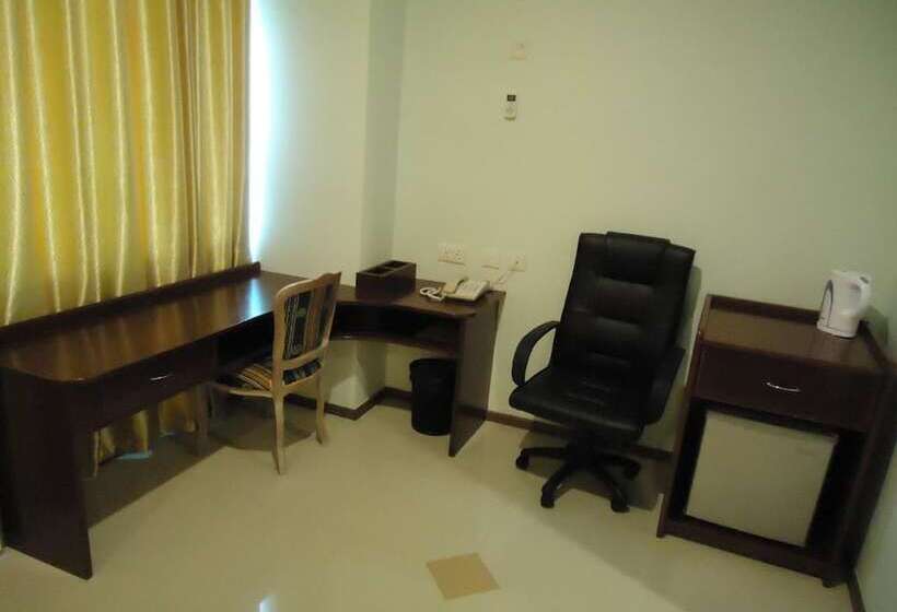 Nsey Hotel & Apartments