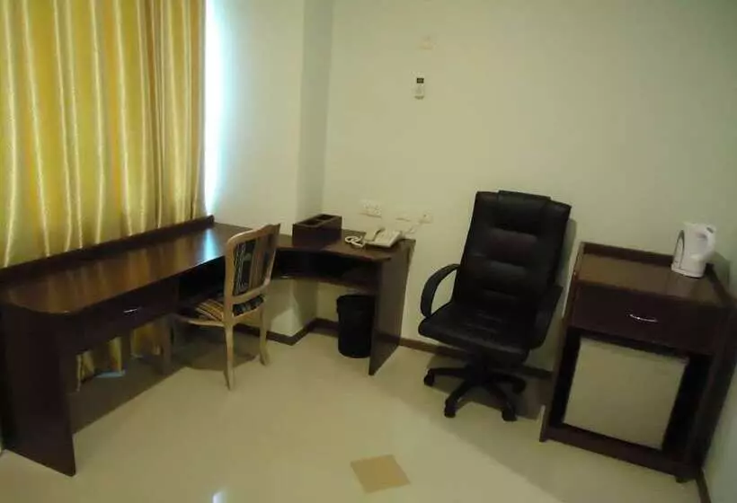 Nsey Hotel & Apartments