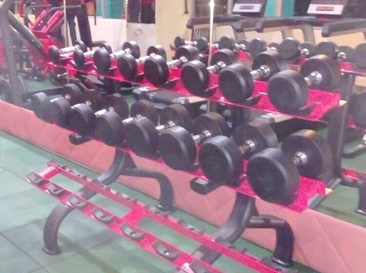 Nsey Hotel & Apartments