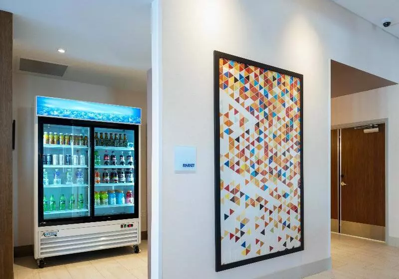 Hotelli Holiday Inn Express & Suites   Tulsa Downtown   Arts District, An Ihg