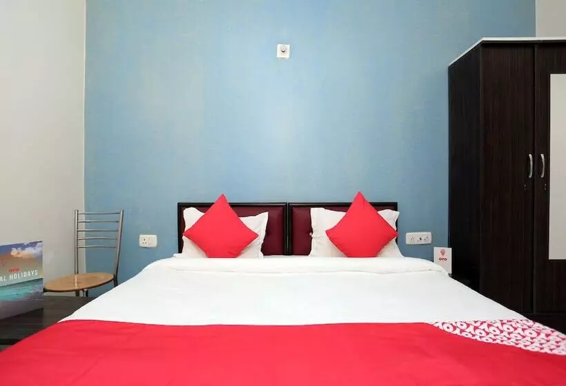 Oyo 17066 Hotel Pushpa Palace