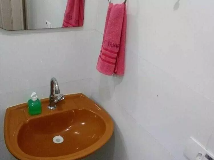 ユースホステル Pousada Reis Guarujá