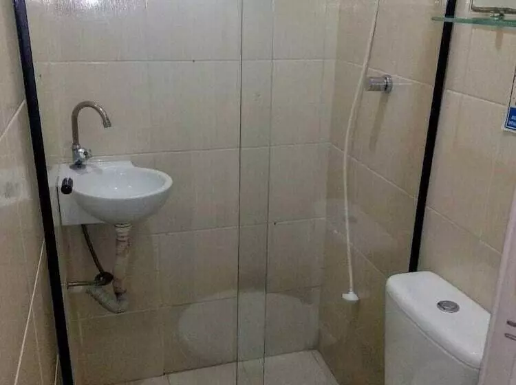 ユースホステル Pousada Reis Guarujá