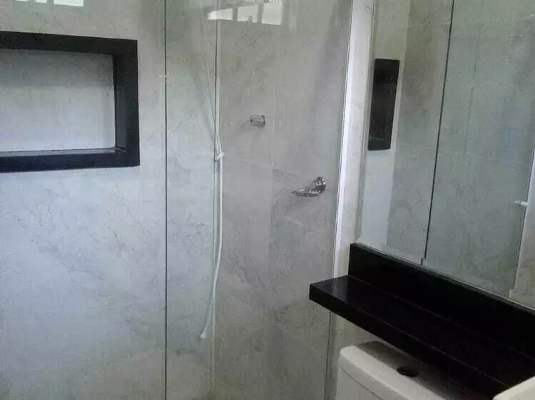 ユースホステル Pousada Reis Guarujá