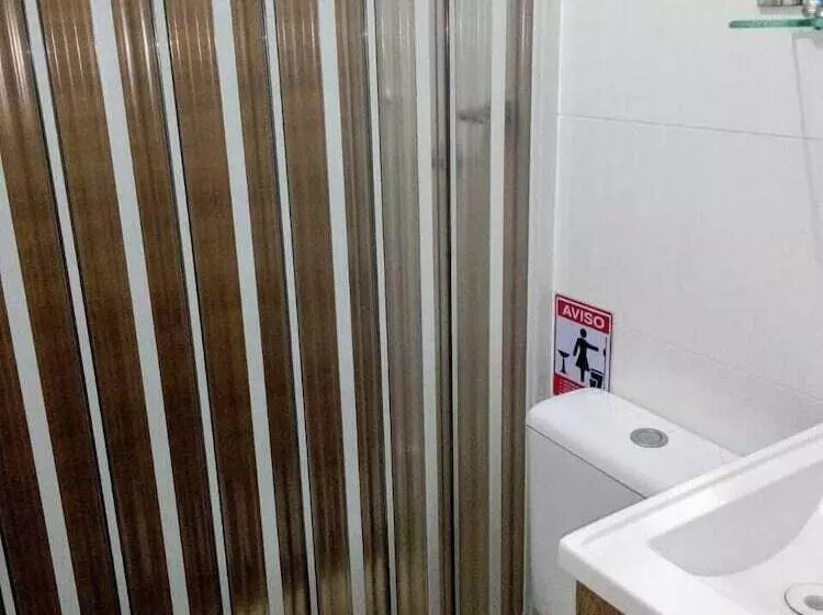 ユースホステル Pousada Reis Guarujá