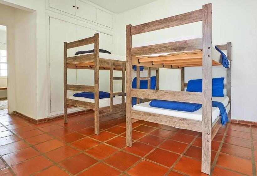 Deck Hostel Taquaral