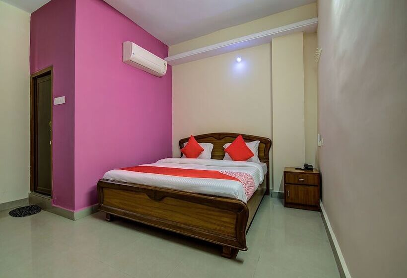 Hotel Oyo 15019 Savera Function Hall