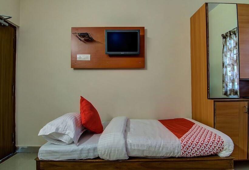 Hotel Oyo 15019 Savera Function Hall