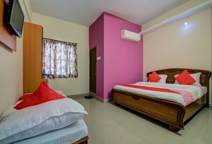 Hotel Oyo 15019 Savera Function Hall