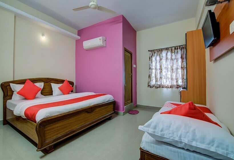 Hotel Oyo 15019 Savera Function Hall