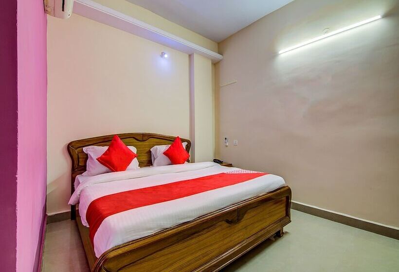 Hotel Oyo 15019 Savera Function Hall