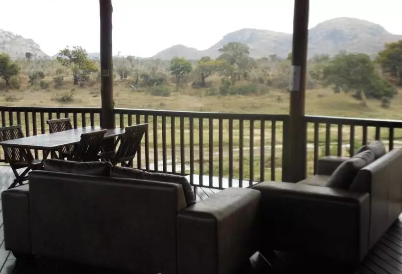 ホテル Riverview Inn