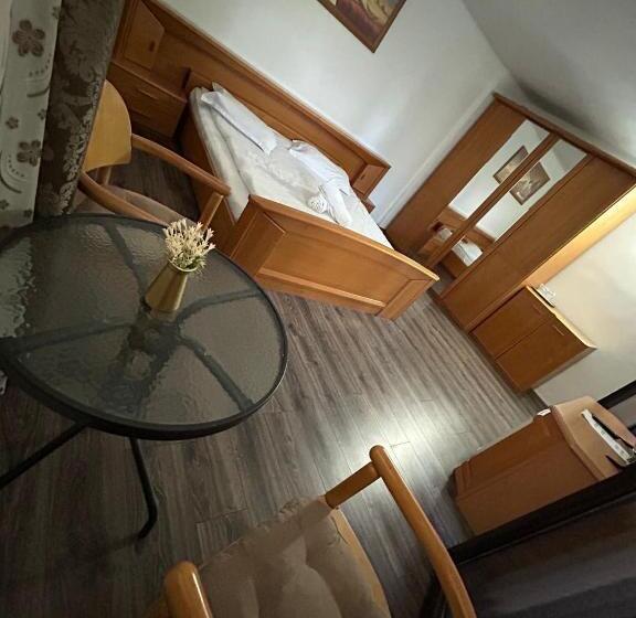 پانسیون Vila Lion