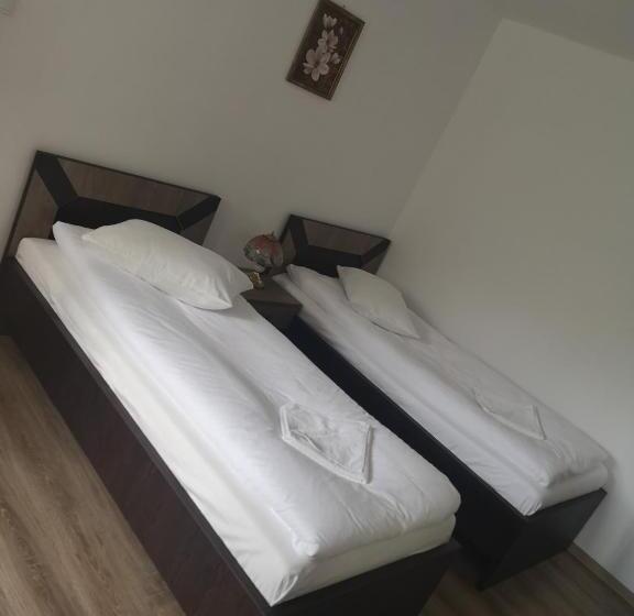 پانسیون Vila Lion