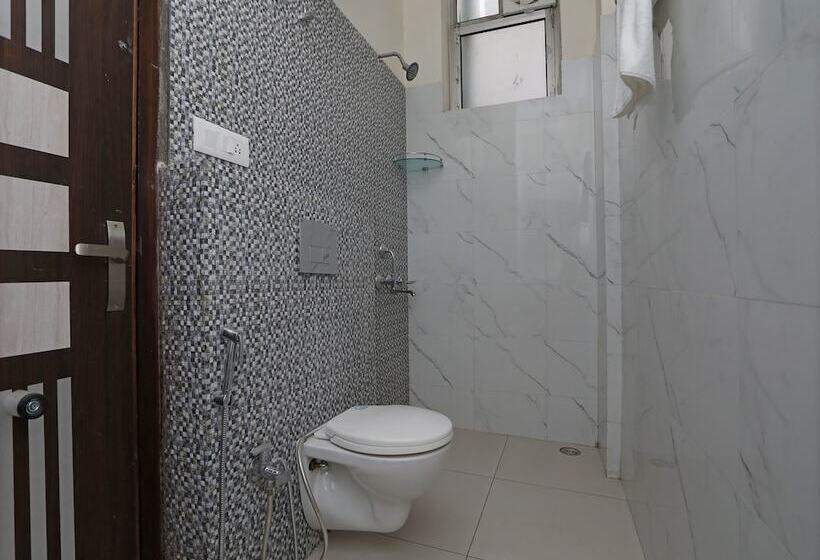 Hotel Oyo 14634 Star Guest House