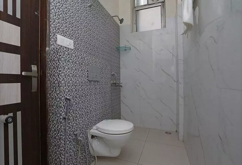 ホテル Oyo 14634 Star Guest House