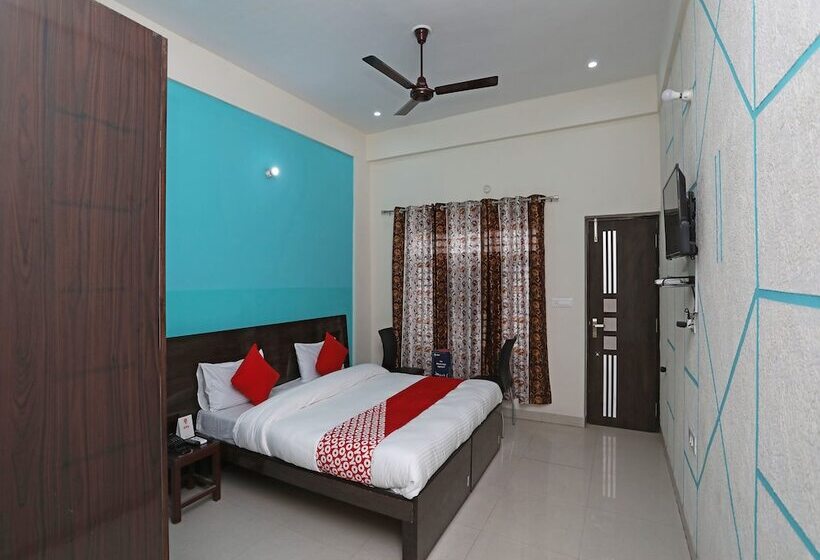 Hotel Oyo 14634 Star Guest House
