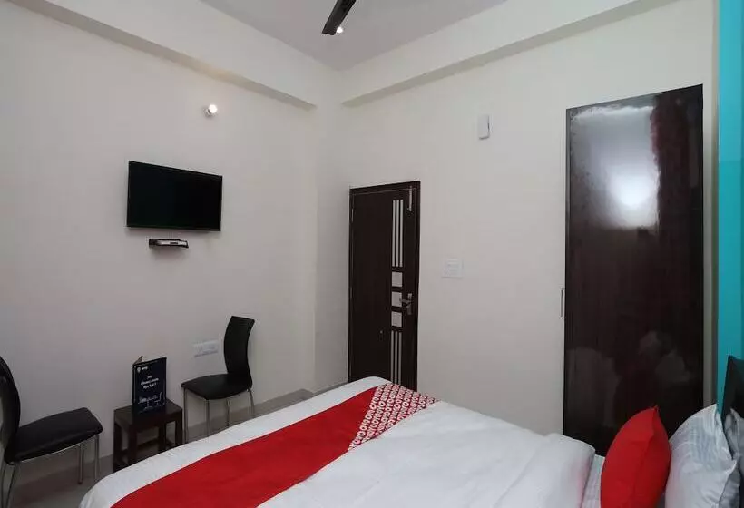 ホテル Oyo 14634 Star Guest House