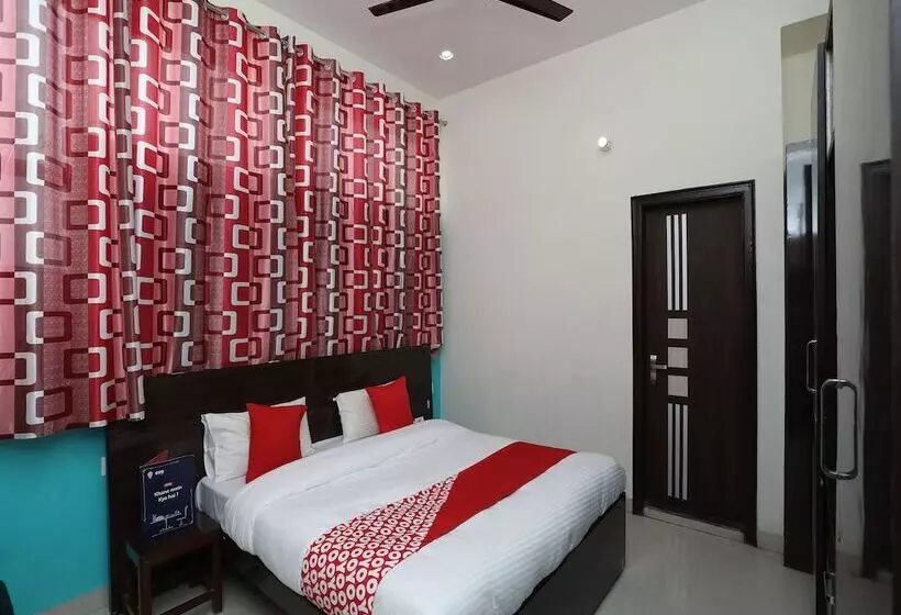 ホテル Oyo 14634 Star Guest House
