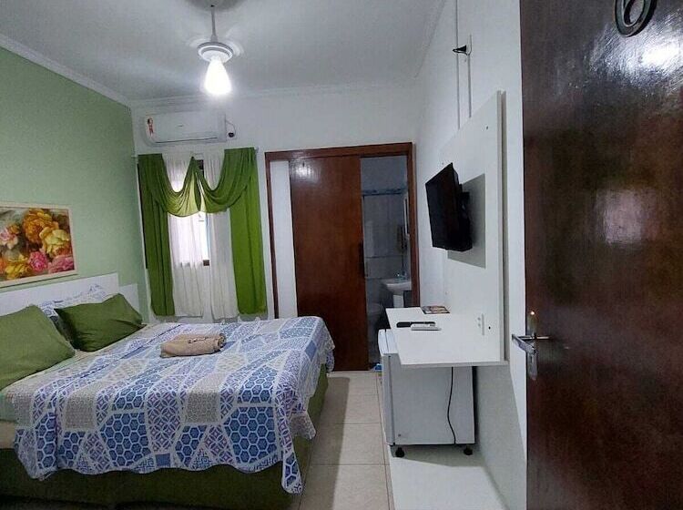 Herberge Pousada Nascimentos