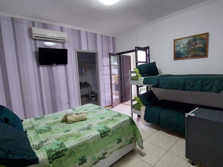 Herberge Pousada Nascimentos