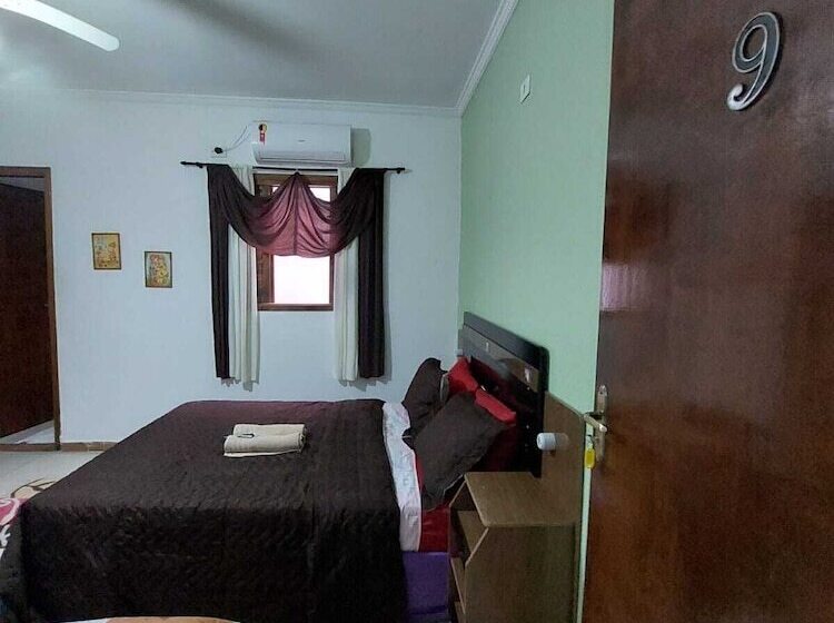 Herberge Pousada Nascimentos