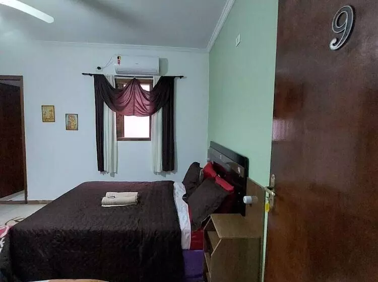 Albergue Pousada Nascimentos
