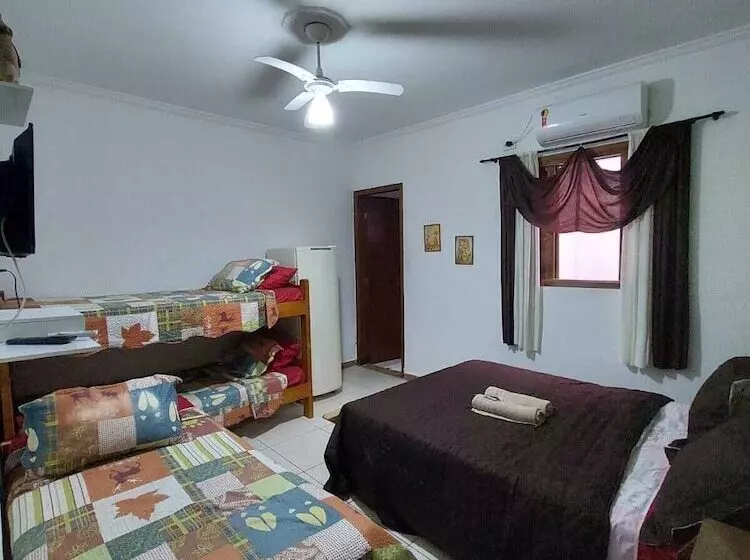 Albergue Pousada Nascimentos