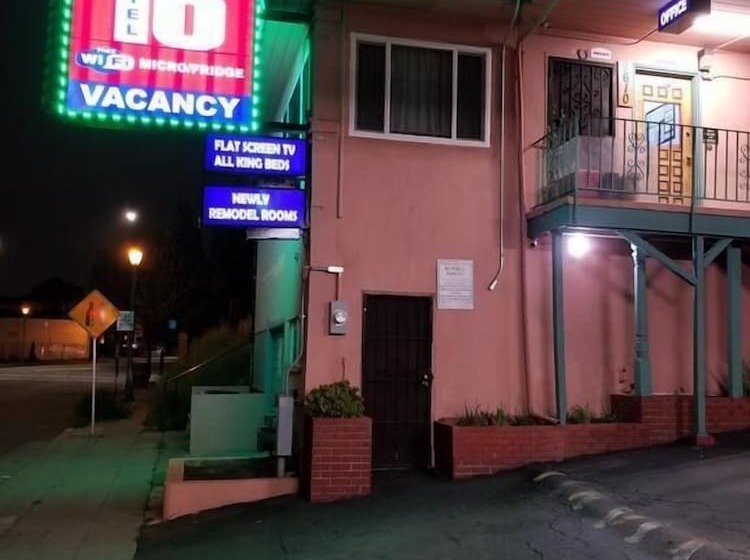 فندق صغير Travis Lodge Motel 16