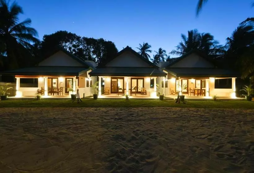 تختخواب و صبحانه The Araliya Retreat